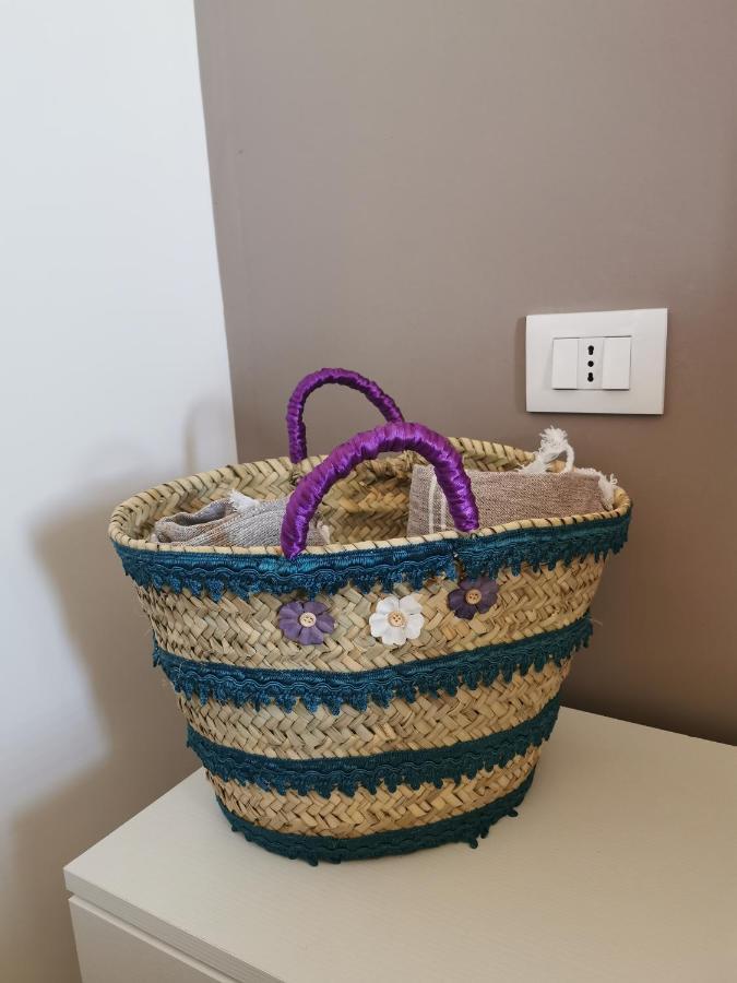 Viole Di Mare Guest House San Leone Bagian luar foto